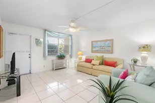 2400 NE 10th St, Pompano Beach, FL 33062 - Photo 3
