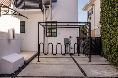 7910 Byron Ave #3, Miami Beach, FL 33141 - Photo 19