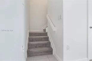 2676 SE 12th St, Homestead, FL 33035 - Photo 19