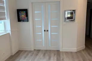 5005 Collins Ave, Miami Beach, FL 33140 - Photo 13
