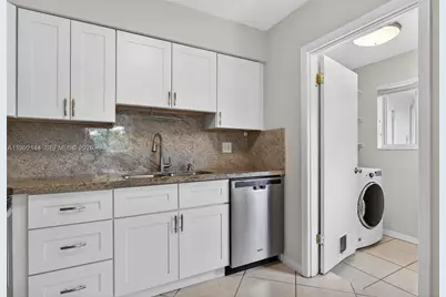 3900 NE 22nd Ave, Lighthouse Point, FL 33064 - Photo 11