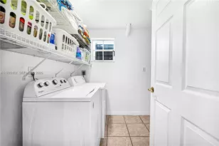 18400 NW 78th Ave, Hialeah, FL 33015 - Photo 39