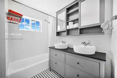 18400 NW 78th Ave, Hialeah, FL 33015 - Photo 29