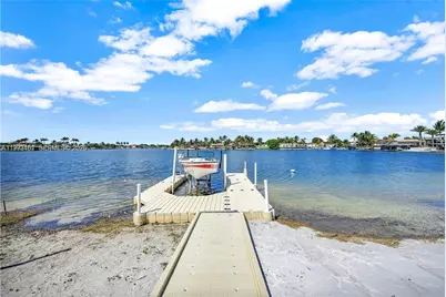 18400 NW 78th Ave, Hialeah, FL 33015 - Photo 9