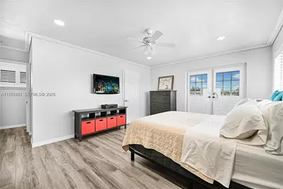 18400 NW 78th Ave, Hialeah, FL 33015 - Photo 27