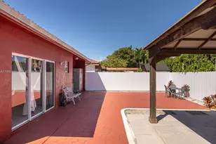 7929 NW 200th Terrace, Hialeah, FL 33015 - Photo 47