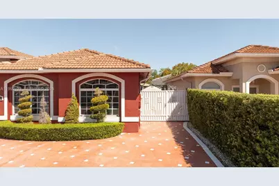 7929 NW 200th Ter, Hialeah, FL 33015 - Photo 5