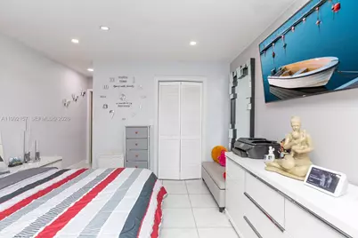1261 W 43rd Pl, Hialeah, FL 33012 - Photo 33