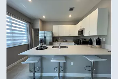 680 SE 13th Ct, Homestead, FL 33034 - Photo 9