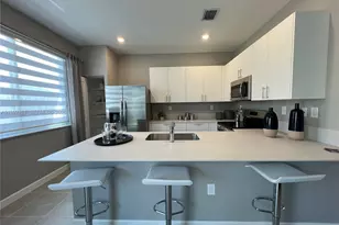 680 SE 13th Ct, Homestead, FL 33034 - Photo 9