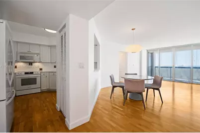 1900 Sunset Harbour Dr #2303, Miami Beach, FL 33139 - Photo 7