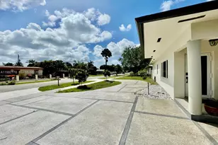 5820 SW 113th Ct, Miami, FL 33173 - Photo 3