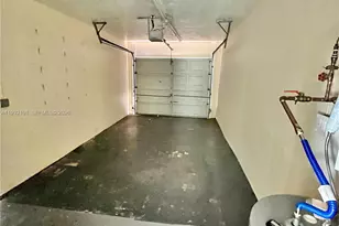 2031 NW 32nd St, Oakland Park, FL 33309 - Photo 5