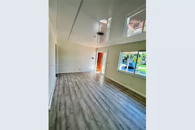 2031 NW 32nd St, Oakland Park, FL 33309 - Photo 3