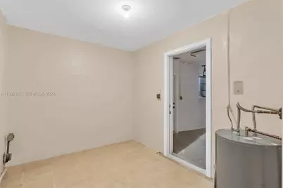 5020 NW 182nd St, Miami Gardens, FL 33055 - Photo 15