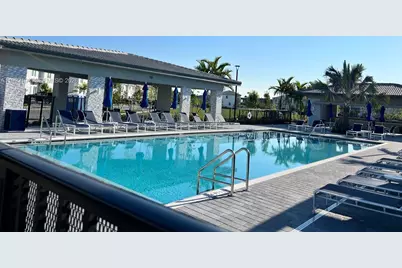 1487 SE 7th Ter, Homestead, FL 33034 - Photo 11