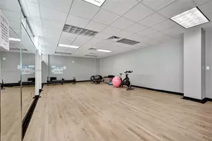 7928 East Dr, North Bay Village, FL 33141 - Photo 37