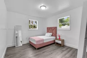 181 NE 121st St, North Miami, FL 33161 - Photo 23