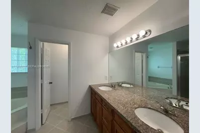 1720 NE 35 Avenue, Homestead, FL 33033 - Photo 17