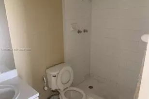 5100 SW 41st St, Pembroke Park, FL 33023 - Photo 27