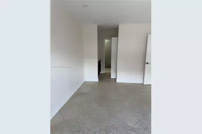 9853 NW 4th Ter #9853, Miami, FL 33172 - Photo 7