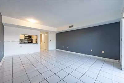 250 NW 107th Ave #205, Miami, FL 33172 - Photo 7