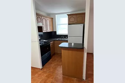 1801 S Treasure Dr #512A, North Bay Village, FL 33141 - Photo 5