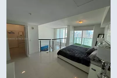 41 SE 5th St #2307, Miami, FL 33131 - Photo 15