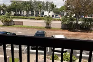 10060 NW 41st St, Doral, FL 33178 - Photo 11