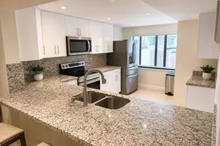 10060 NW 41st St, Doral, FL 33178 - Photo 1