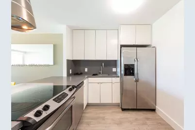 100 Bayview Dr #210, Sunny Isles Beach, FL 33160 - Photo 11