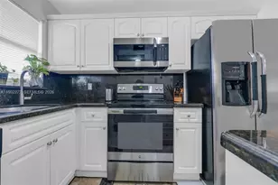 2651 E Sunrise Lakes Dr, Sunrise, FL 33322 - Photo 25