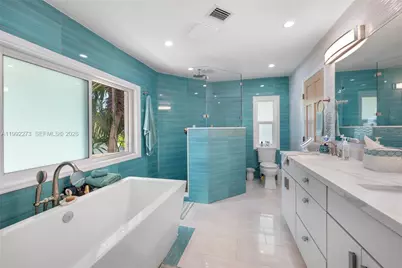 431 12th St, Key Colony, FL 33051 - Photo 21