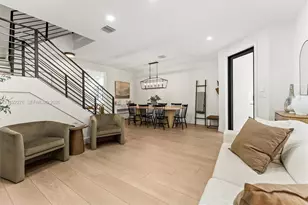 10487 W 34th Ct, Hialeah, FL 33018 - Photo 5