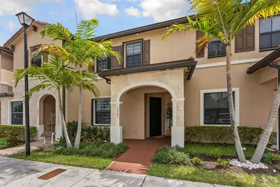 10487 W 34th Ct, Hialeah, FL 33018 - Photo 43