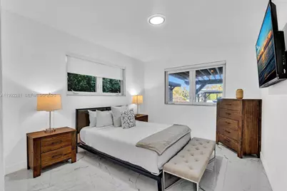 472 Sunset Dr, Hallandale Beach, FL 33009 - Photo 71