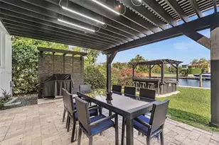 472 Sunset Dr, Hallandale Beach, FL 33009 - Photo 37