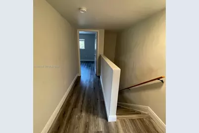 301 E Palm Cir E #301, Pembroke Pines, FL 33025 - Photo 3