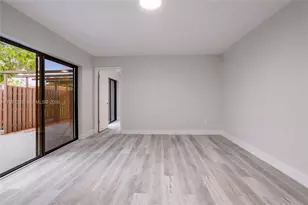 1170 SW 118th Terrace, Davie, FL 33325 - Photo 13