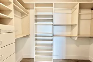 1000 Parkview Dr, Hallandale Beach, FL 33009 - Photo 17