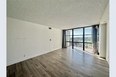 1000 Parkview Dr #723, Hallandale Beach, FL 33009 - Photo 19