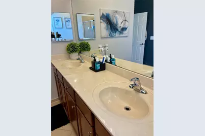 11557 SW 235th St, Homestead, FL 33032 - Photo 15