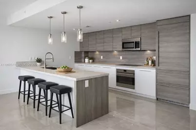 400 Sunny Isles Blvd #819, Sunny Isles Beach, FL 33160 - Photo 3