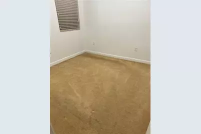 8952 W 35th Ln, Hialeah, FL 33018 - Photo 21