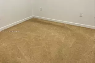 8952 W 35th Ln, Hialeah, FL 33018 - Photo 21