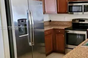 8952 W 35th Ln, Hialeah, FL 33018 - Photo 7