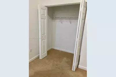 8952 W 35th Ln, Hialeah, FL 33018 - Photo 29