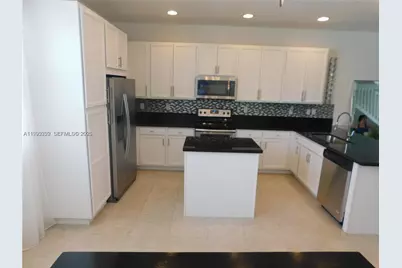 11317 SW 15th St #11317, Pembroke Pines, FL 33025 - Photo 3