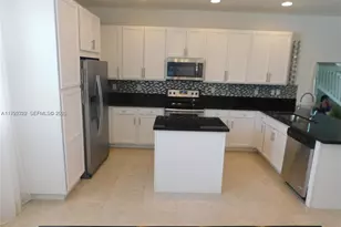 11317 SW 15th St, Pembroke Pines, FL 33025 - Photo 3