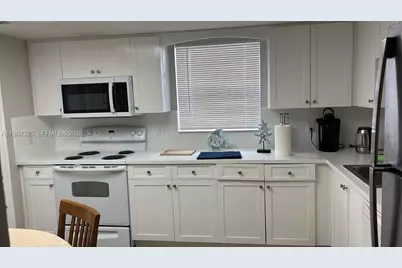 1120 NE 24th Ave #2, Pompano Beach, FL 33062 - Photo 5